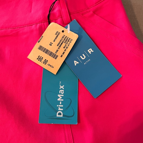 SORRY! SOLD!   NWT AUR Active Golf Skorts in Fushsia. Size 10 or 12. - Picture 7 of 8